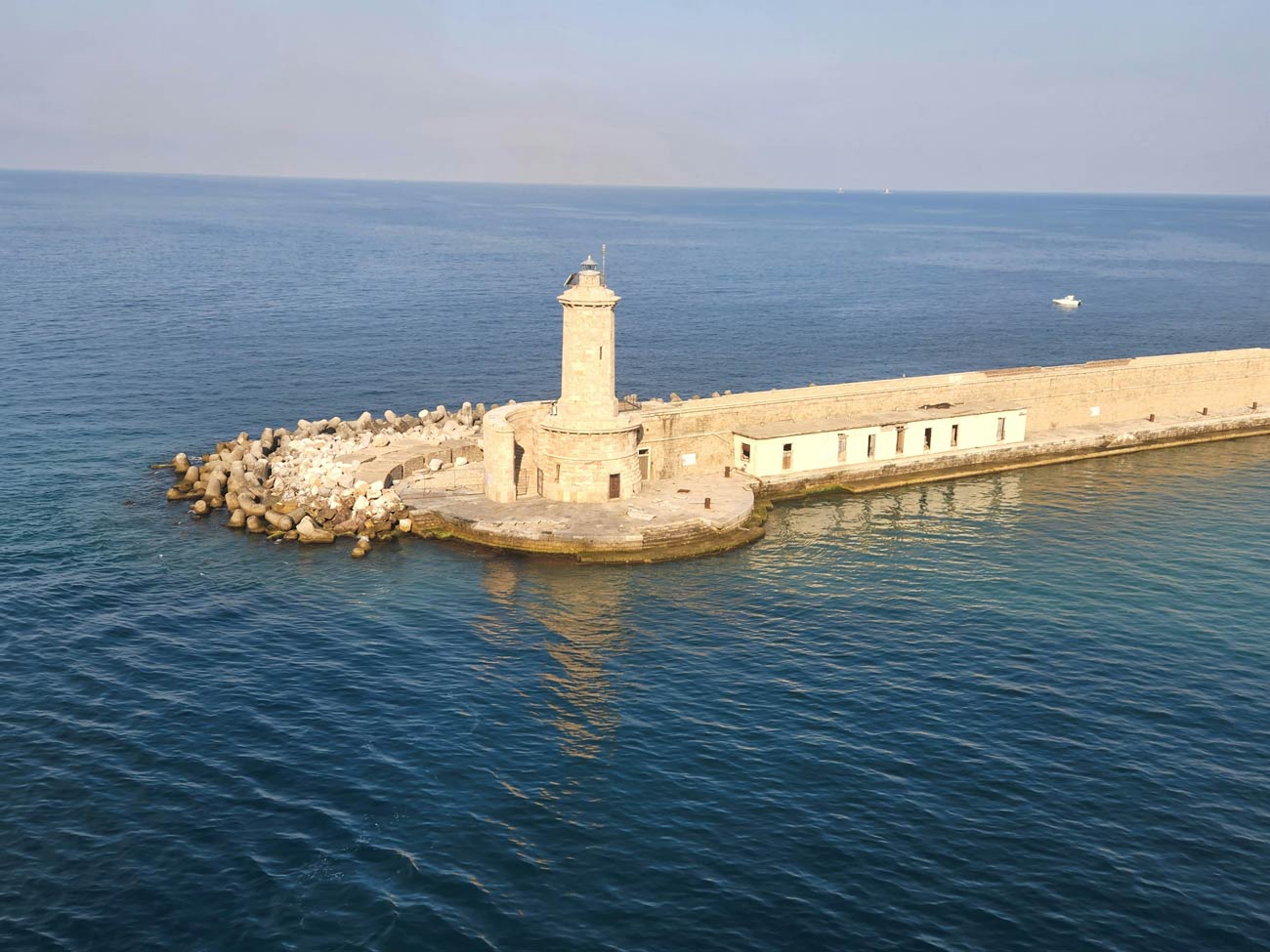 Porto di Civitavecchia / Roma